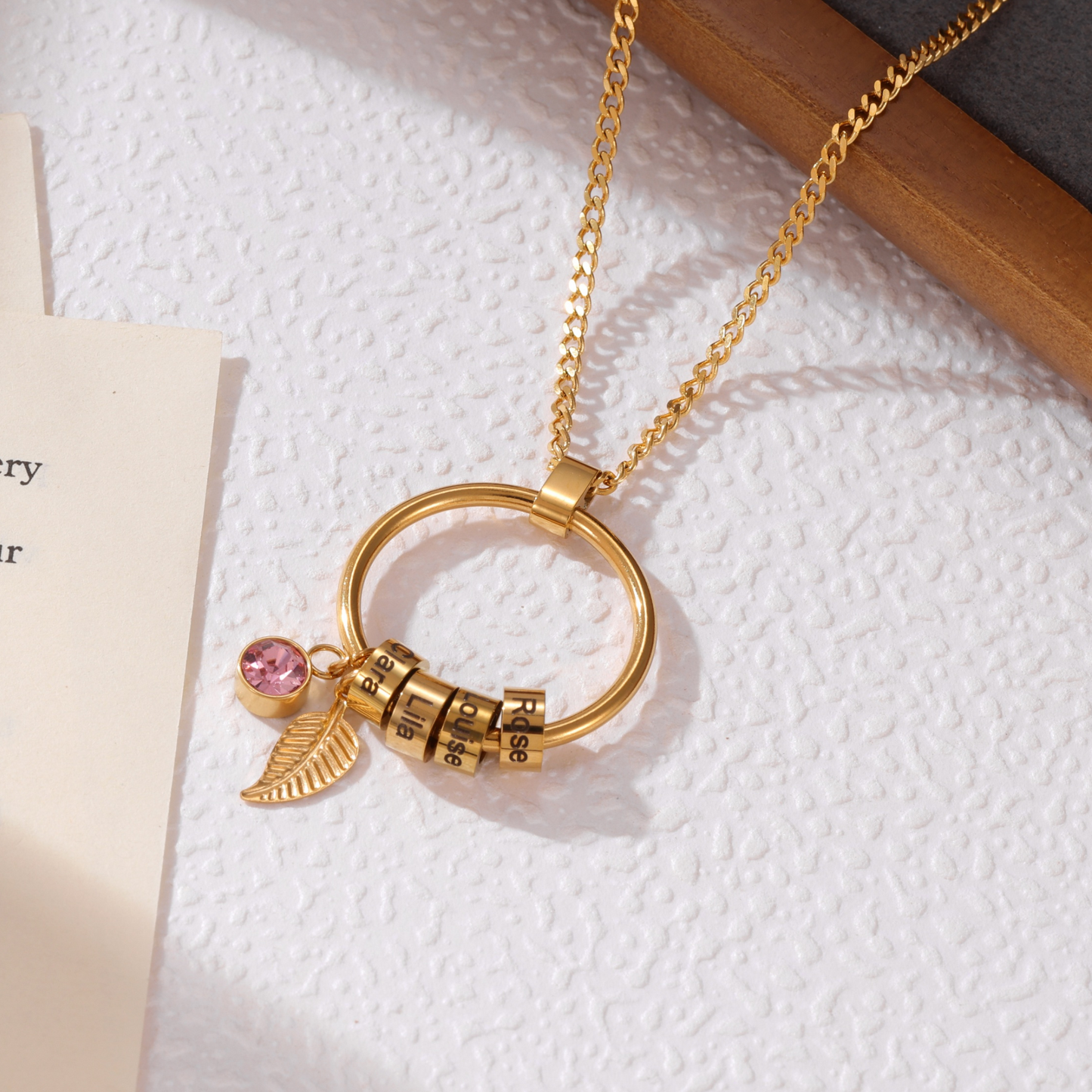 Collier Cercle Feuille Personnalisé – Prénoms & Pierre de couleur