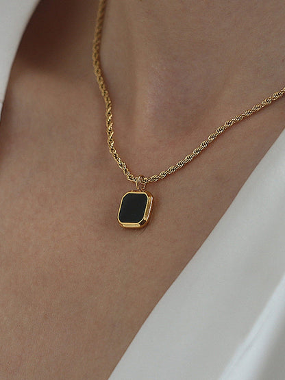Collier Chaîne Torsadée & Pendentif Noir