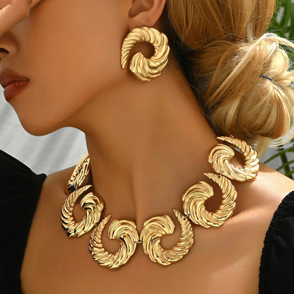 Ensemble Collier & Boucles d'Oreilles Spirale Dorée