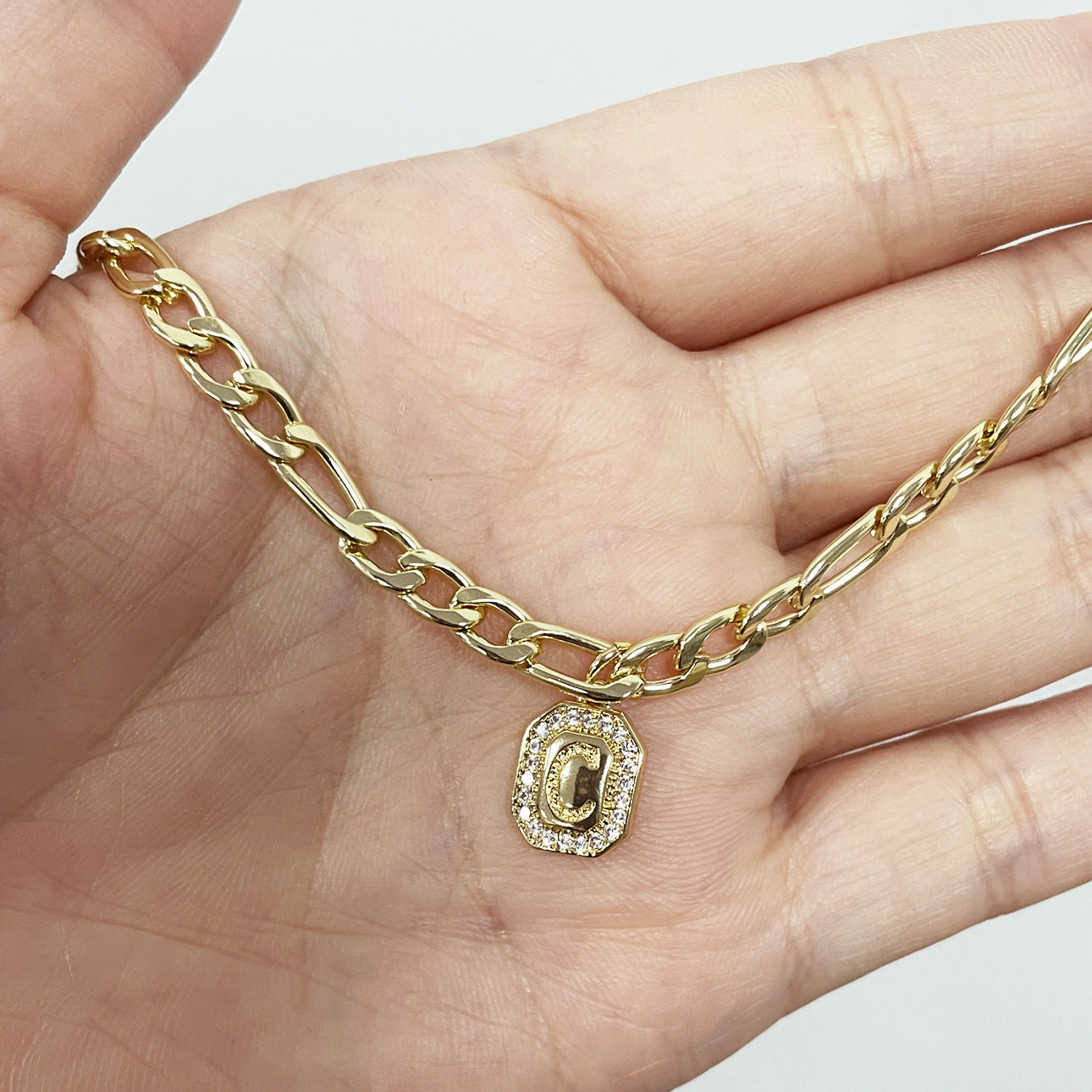 Bracelet Chaîne Initiale Dorée