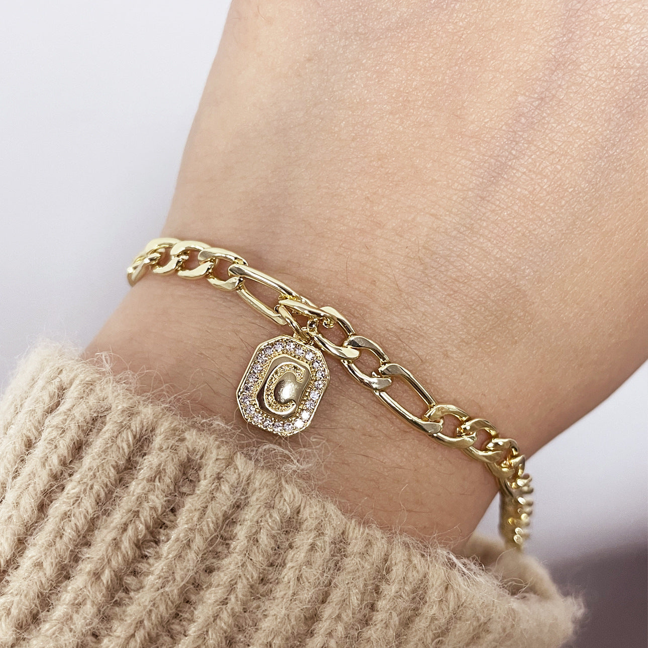 Bracelet Chaîne Initiale Dorée