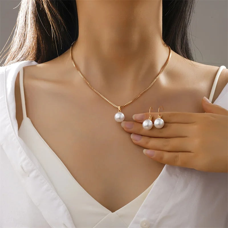 Ensemble Collier & Boucles d'Oreilles Perles