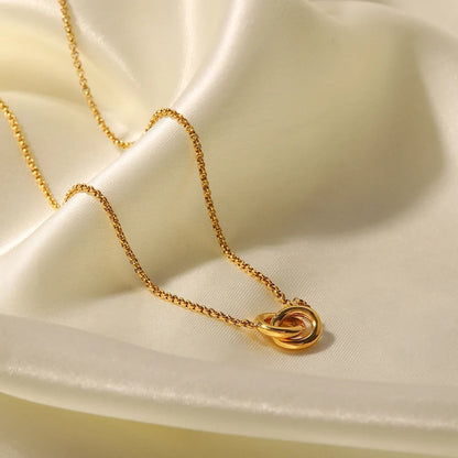 Collier Anneaux Entrelacés
