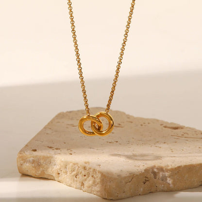 Collier Anneaux Entrelacés