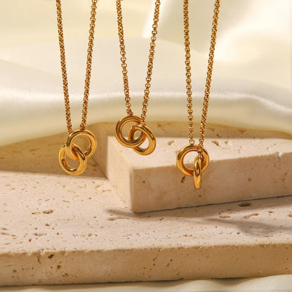 Collier Anneaux Entrelacés
